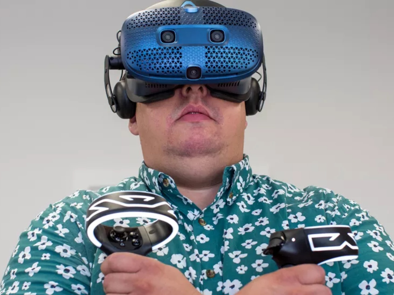 htc-cosmos-vr-headset-