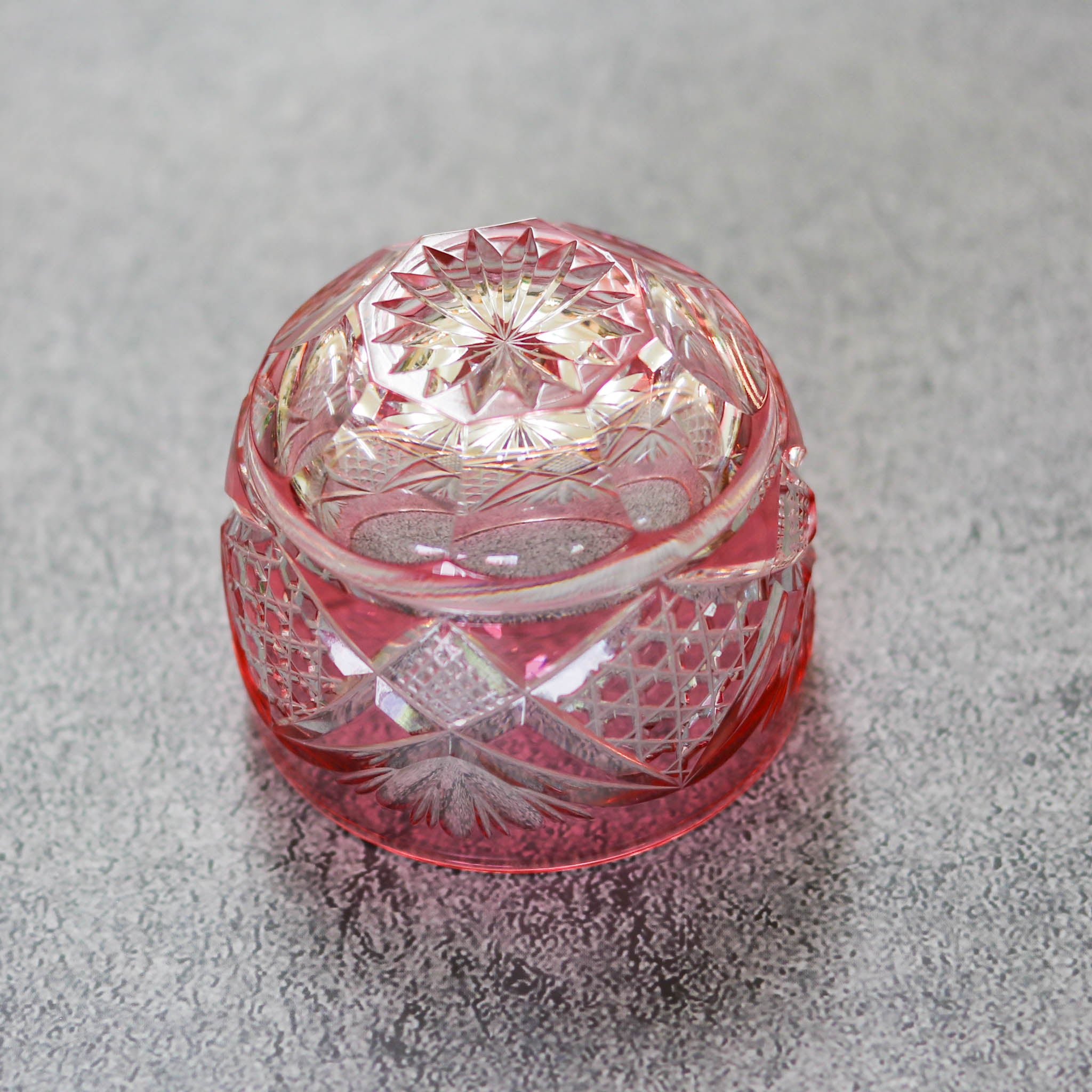 綾ガラス 酒器 | 綾切子 猪口 | 金赤 | グラスアート黒木