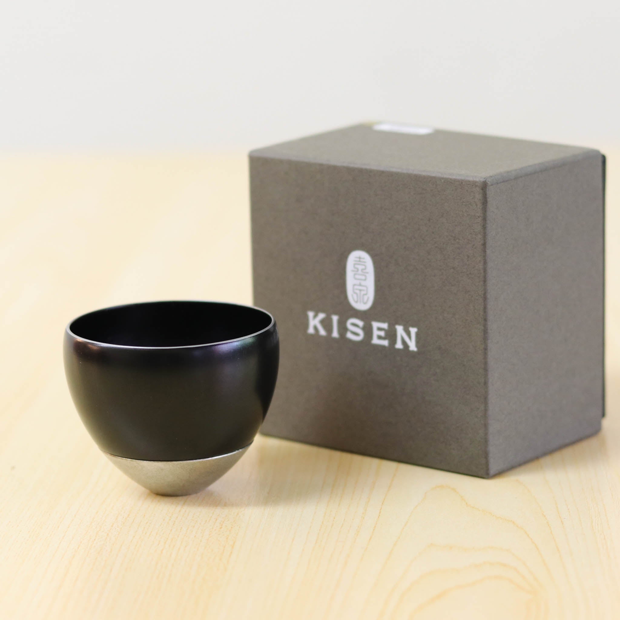 高岡銅器 山中漆器 ぐい呑み | DON | 黒漆 × ミスティシルバー | 喜泉