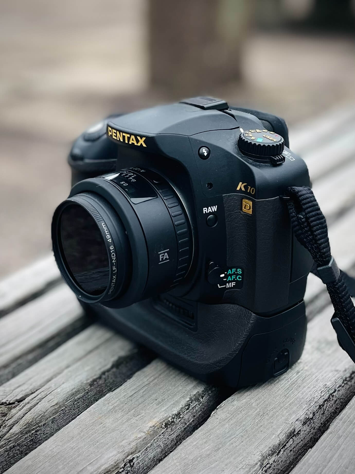 驚くほど普通に使える17年前発売のPENTAX K10D グランプリパッケージ