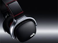 ヘッドホン・スピーカーが一体型のウォークマン「NW-WH303