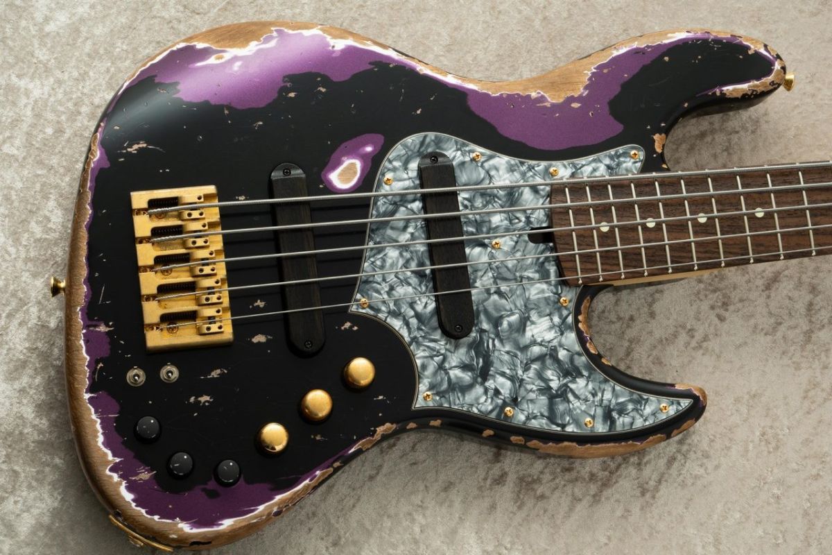 XJ-1T 5st Super Heavy Aged w/Matching Head, Gold Parts -Black Over