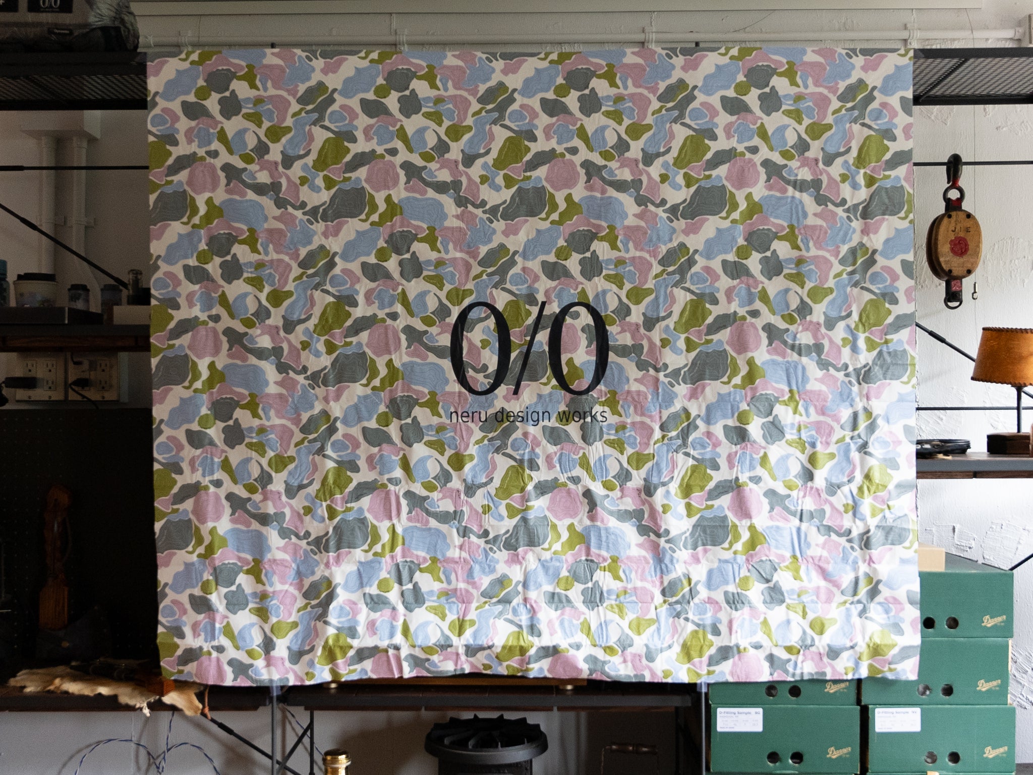 TOPOカモ レジャーシート – LOG