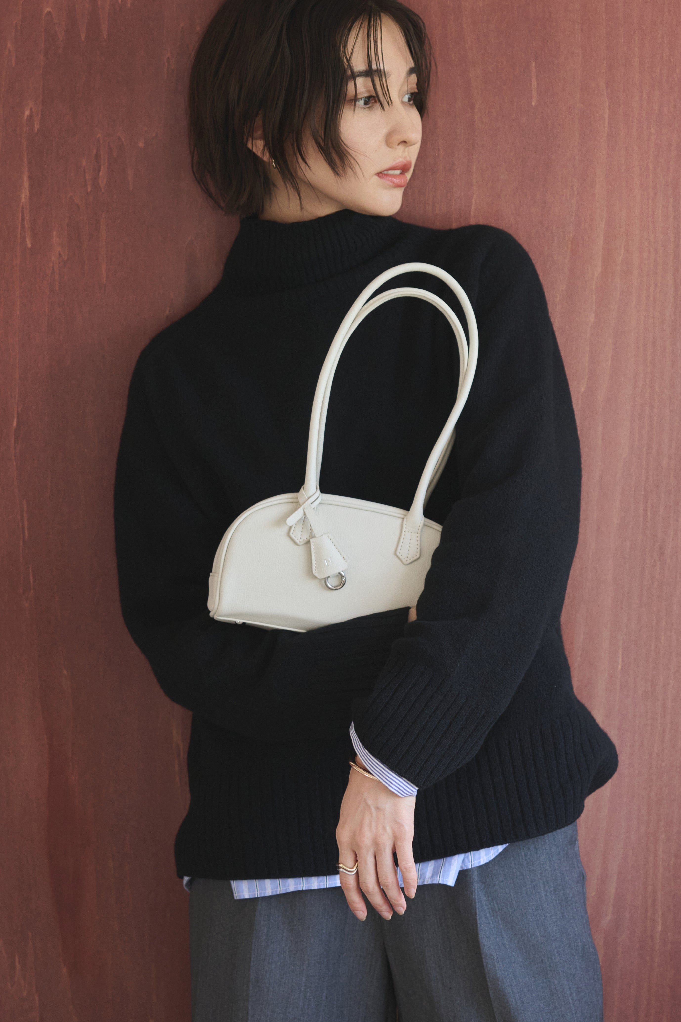 国産アップルレザー製「Apple Half-moon Boston Bag」| LOVST TOKYO