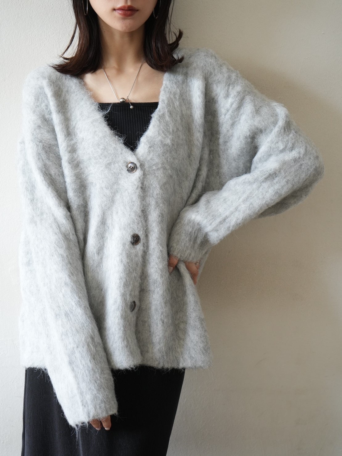 予約]モヘアニットカーディガン/ライトグレー – Lumier