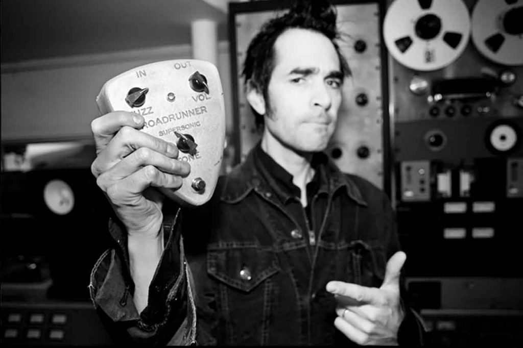 Roadrunner Guitars Interview 1 Supersonic Fuzz - Luthiers