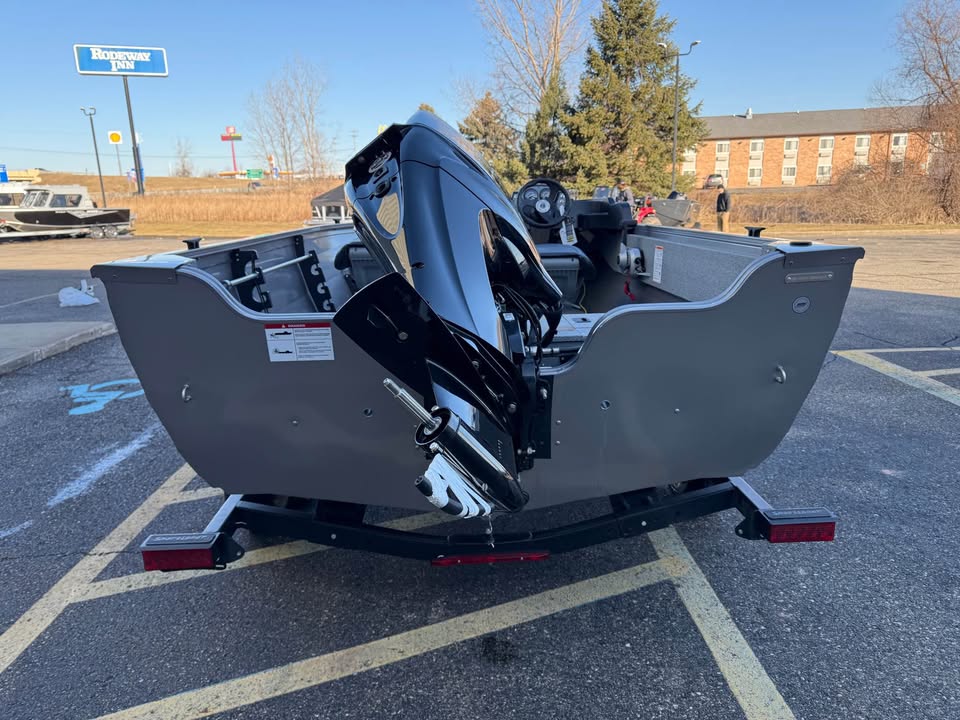 New 2025 Crestliner 1650 Kodiak SC 16 ft Deep V Fishing Boat For