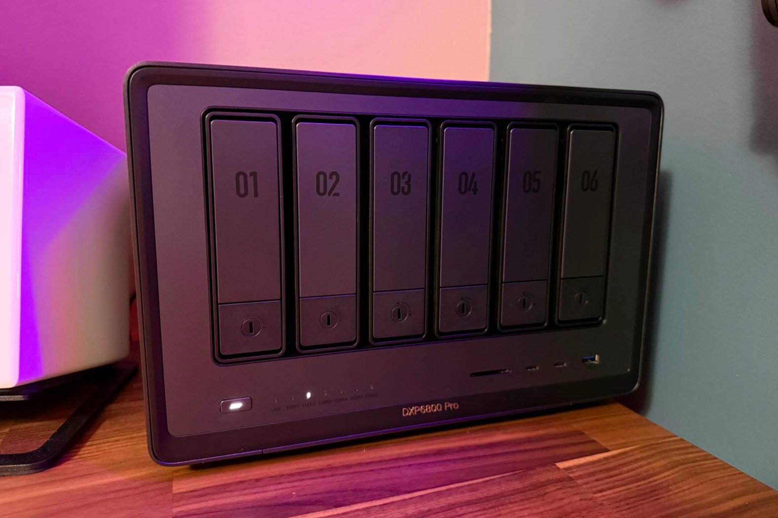 UGREEN NASync DXP6800 Pro REVIEW Reliable Speed And Flexibility