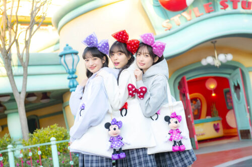 スパンコールでキラキラのミニーのリボン 東京ディズニーランド新作