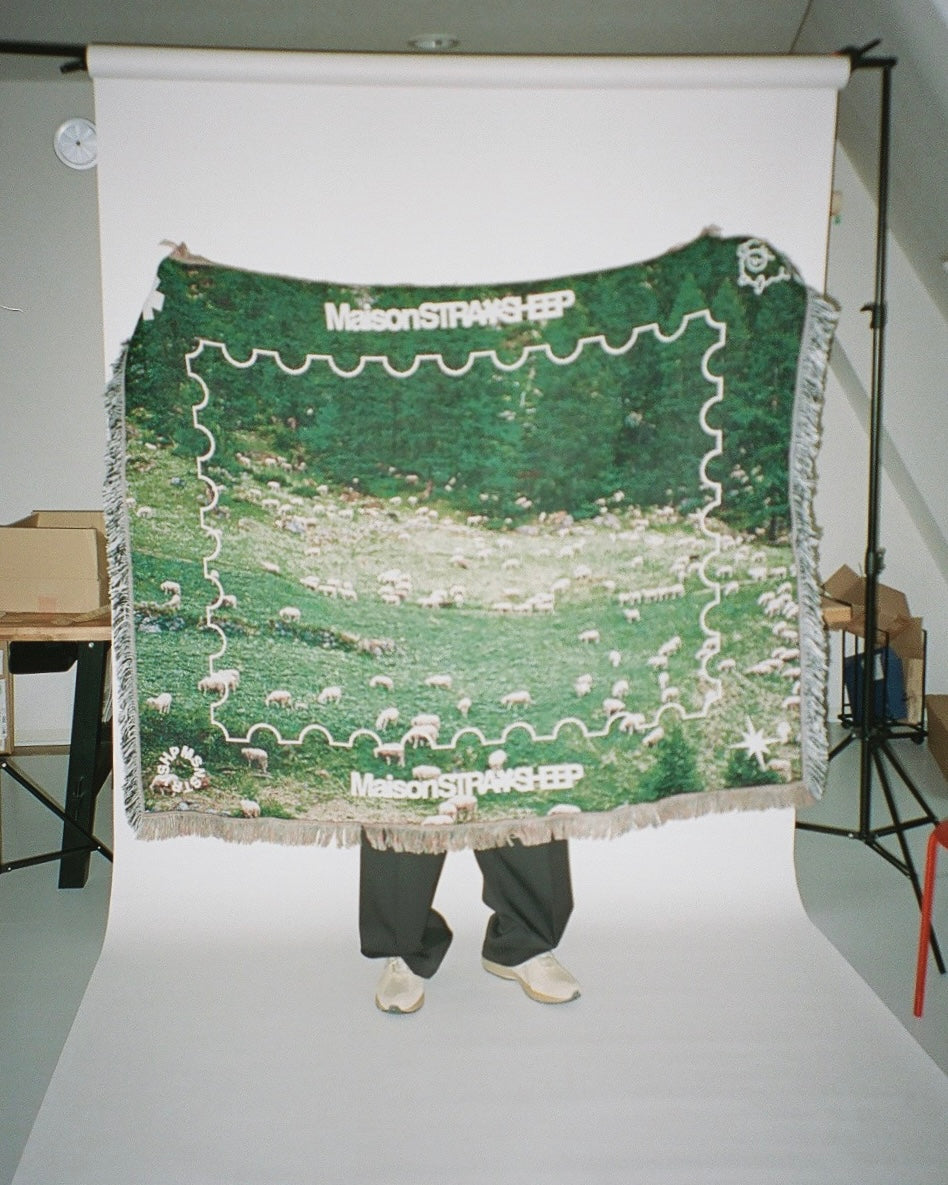 STRAYSHEEP RUG GREEN