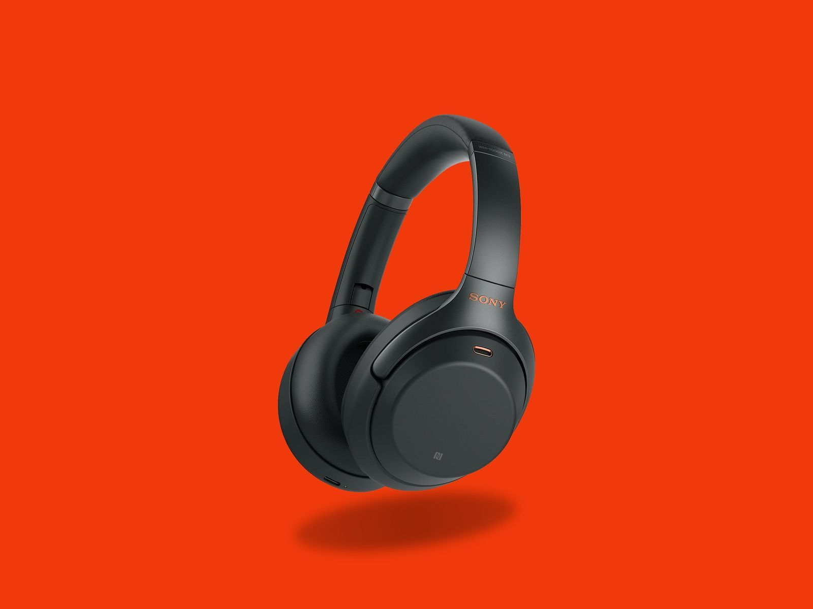 ソニー「WH-1000XM3」と「Beats Solo Pro」、高音質ヘッドフォンを買う