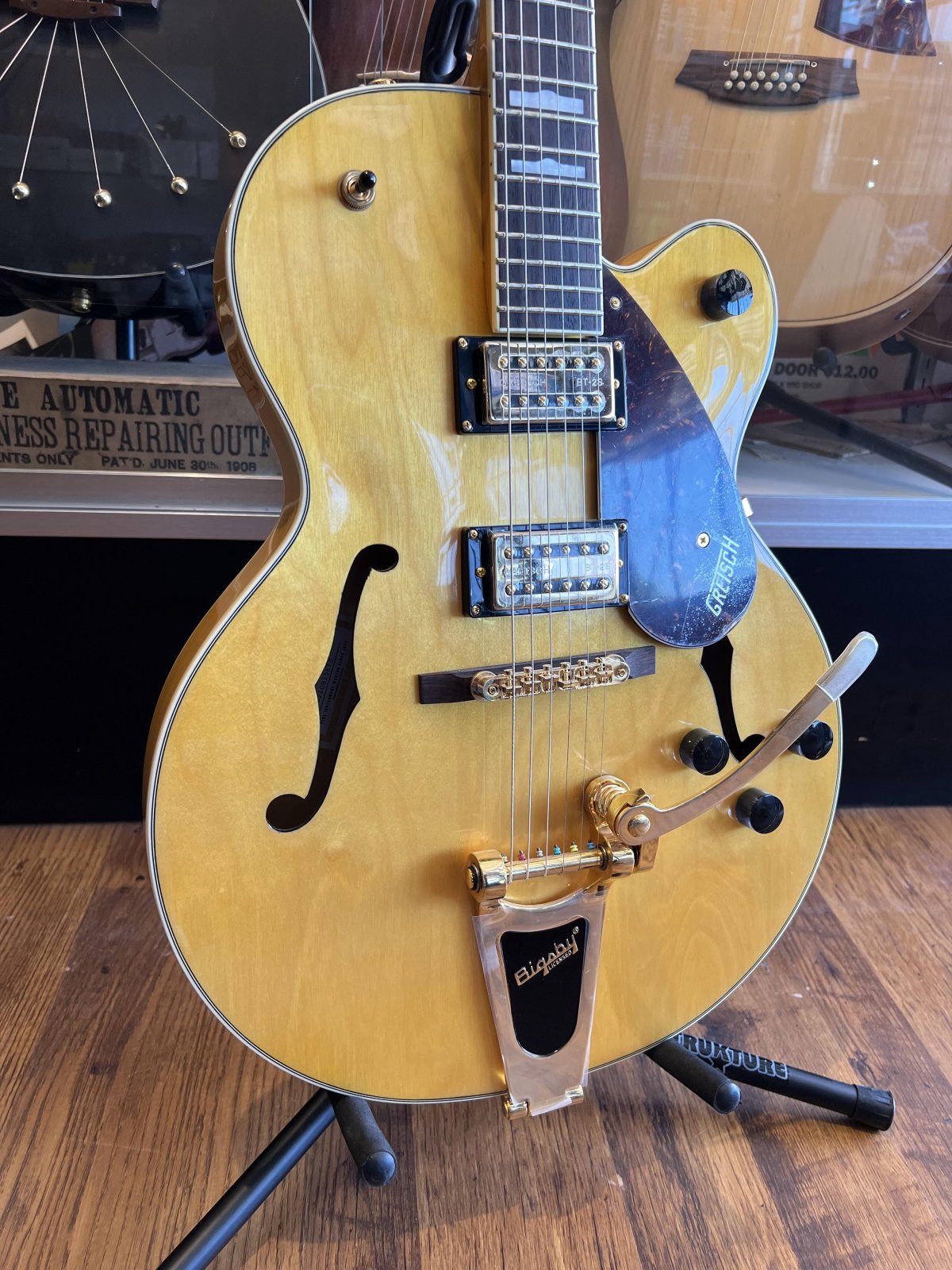 Gretsch G2410TG Streamliner Hollow Body Single-Cut with Bigsby and