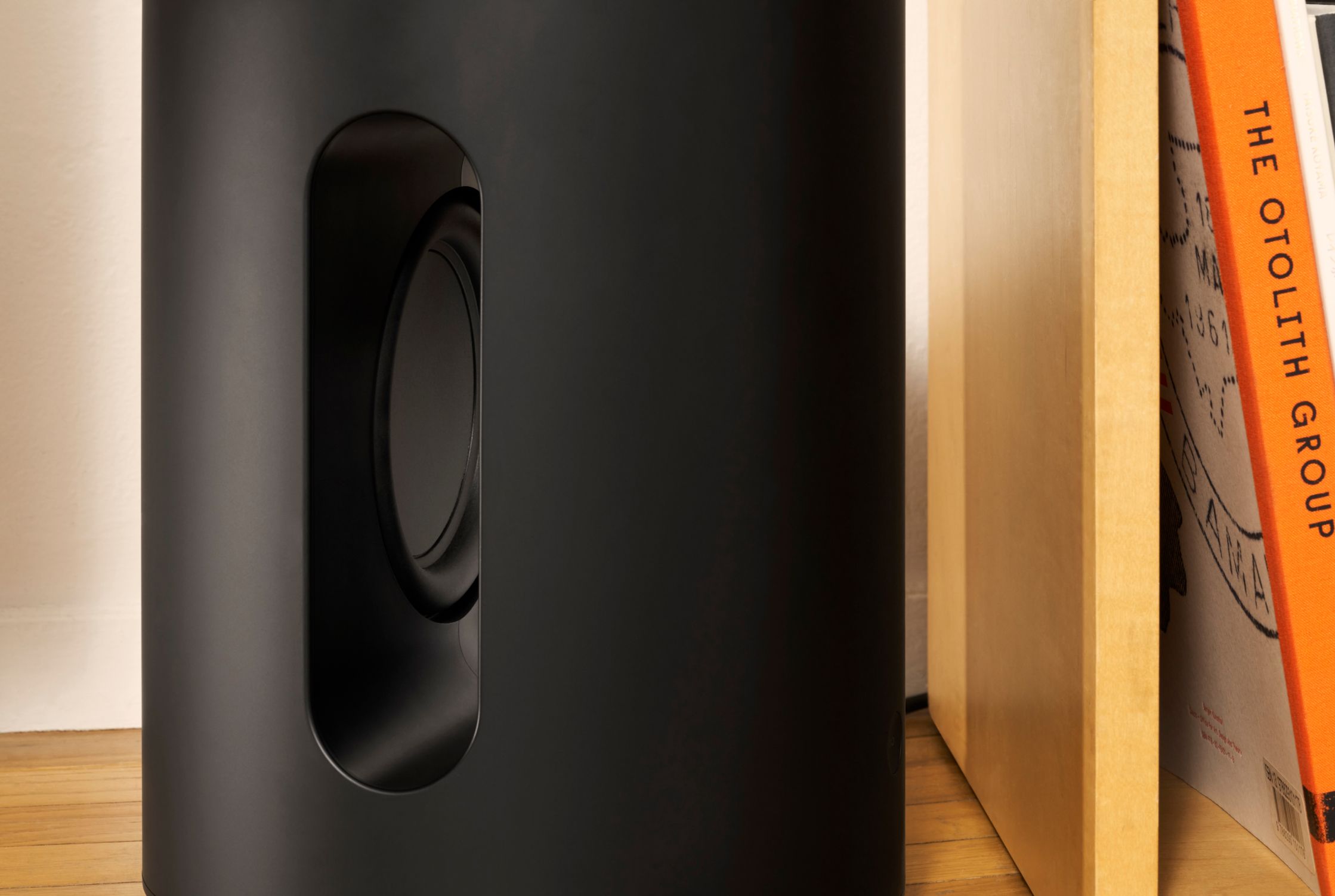 Sonos Sub Mini：コンパクトでも重厚な低音のサブウーファー | Sonos