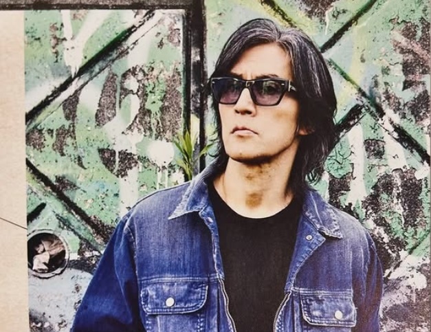 最新まとめ】B'z「稲葉浩志さん」が愛用するサングラス＆メガネの