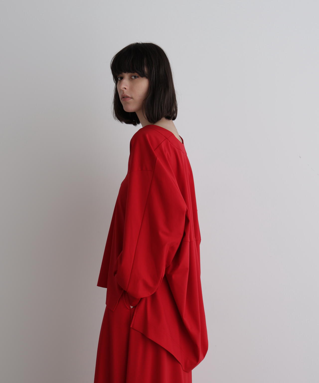 コンパクトポンチVネックプルオーバー | LE PHIL（ル フィル