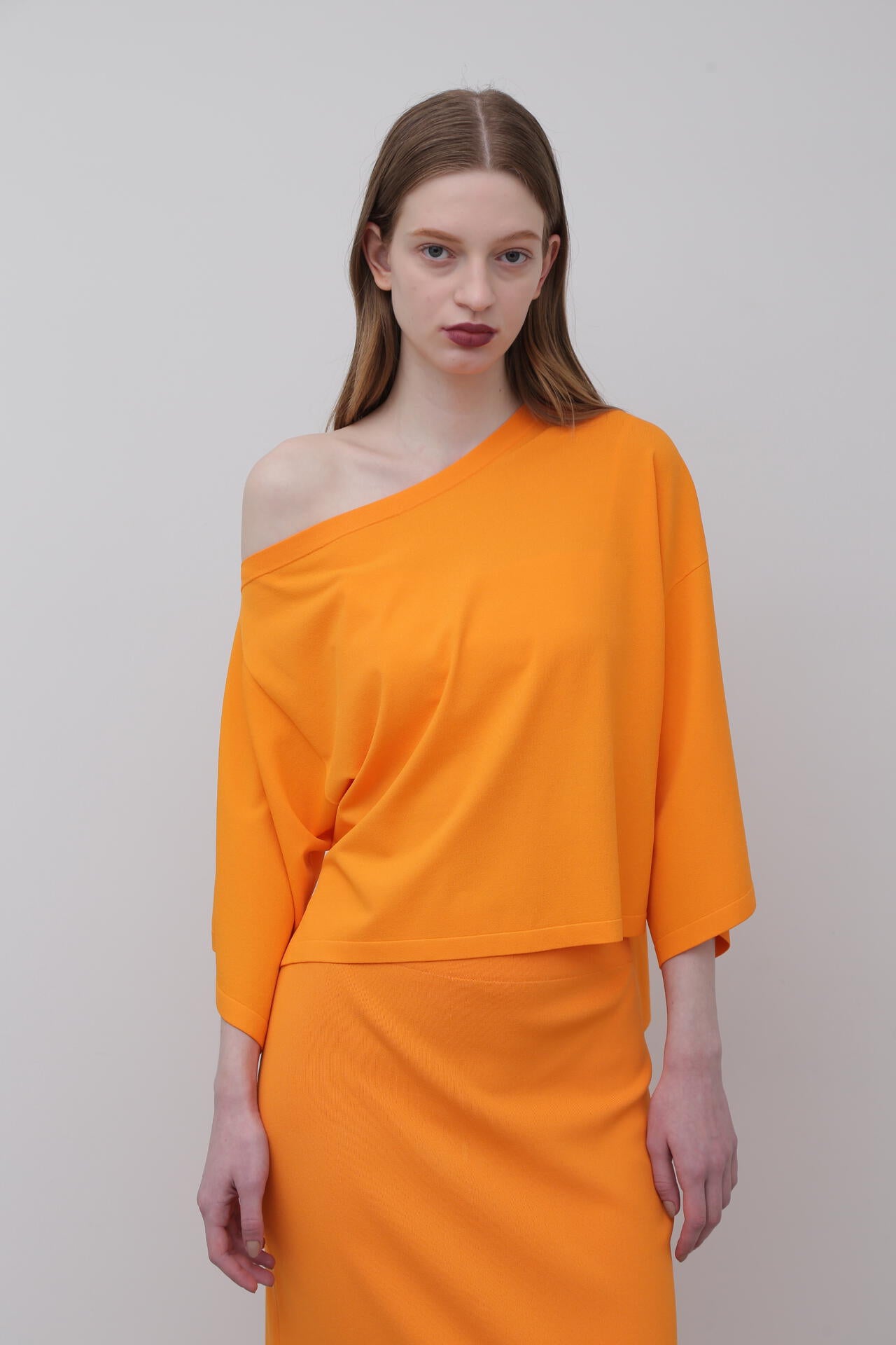 UNiPH＞ソフトストレッチニットプルオーバー | ADORE（アドーア