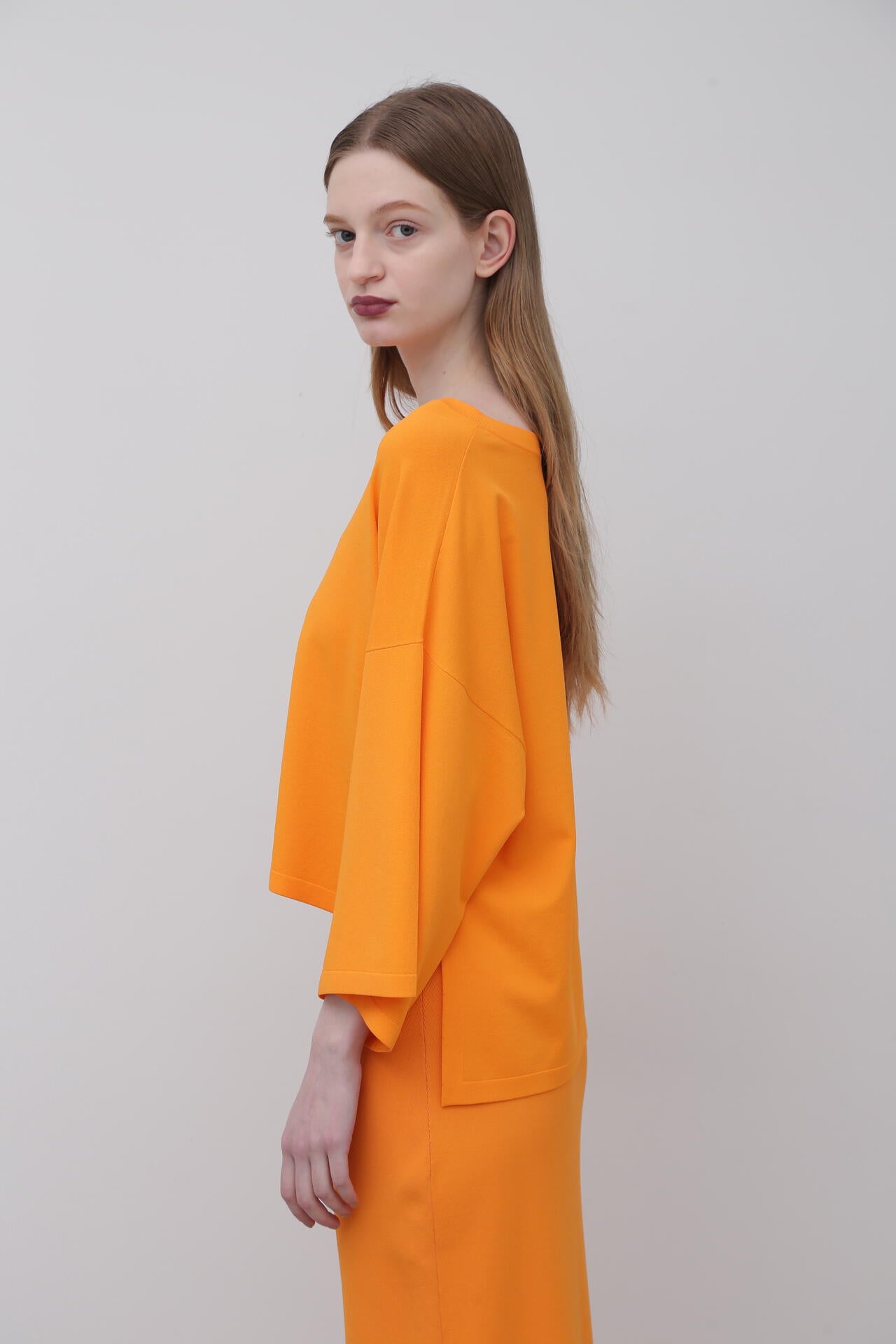 UNiPH＞ソフトストレッチニットプルオーバー | ADORE（アドーア