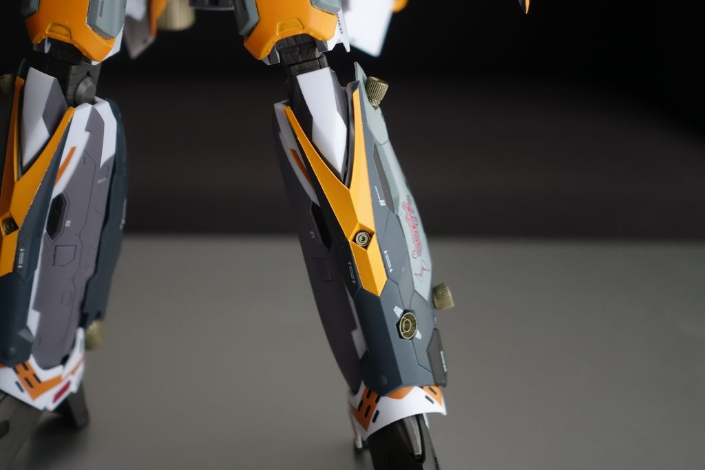 DX超合金 VF-31E ジークフリード（チャック・マスタング機）にスーパー