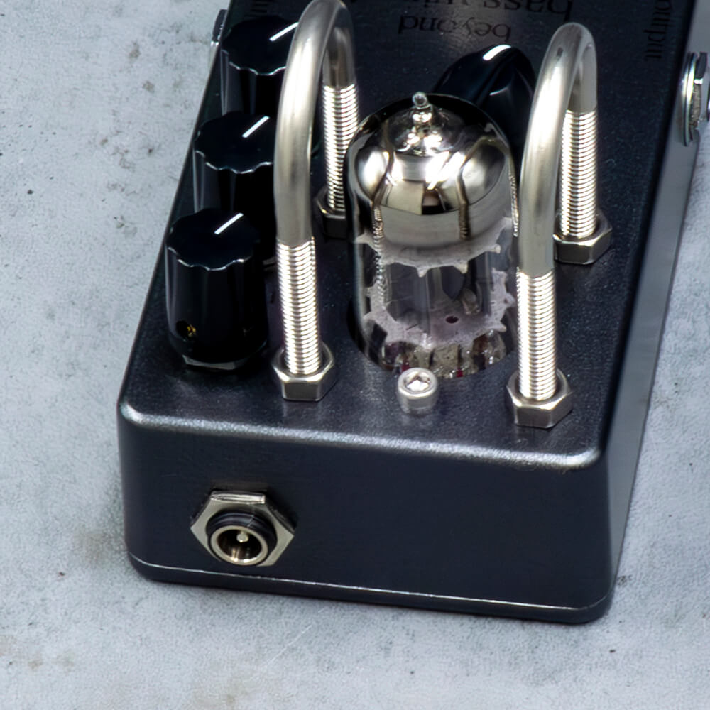 beyond tube pedals beyond bass wired 2S｜ミュージックランドKEY