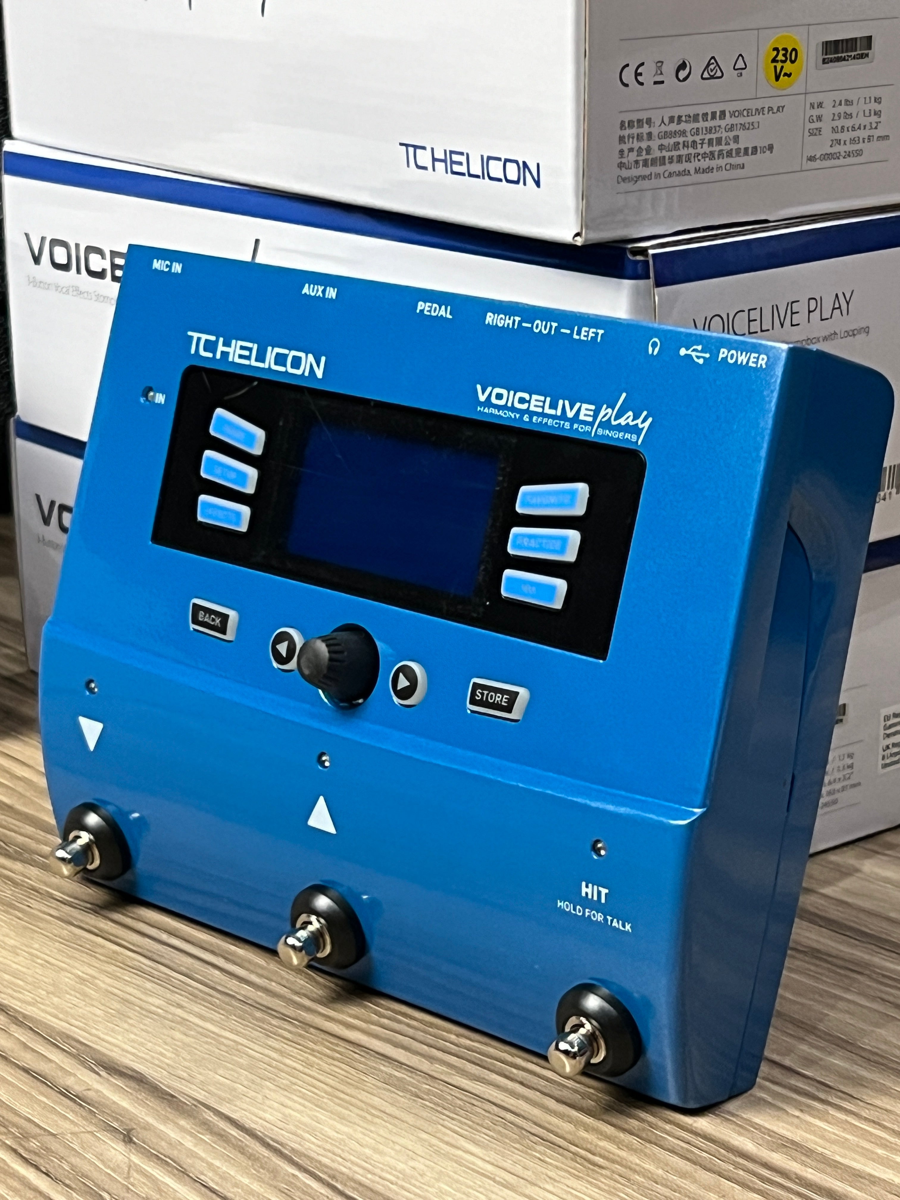 TC-Helicon VoiceLive Play Vocal Effects Pedal – nafiriguitar.com
