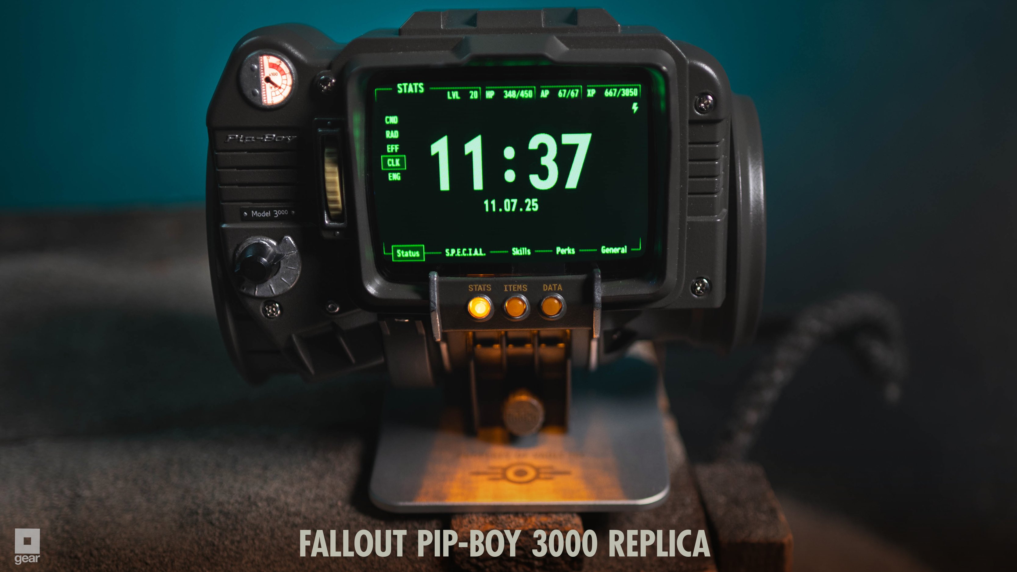フォールアウト』1:1スケールの「Pip-Boy 3000 レプリカ」が登場