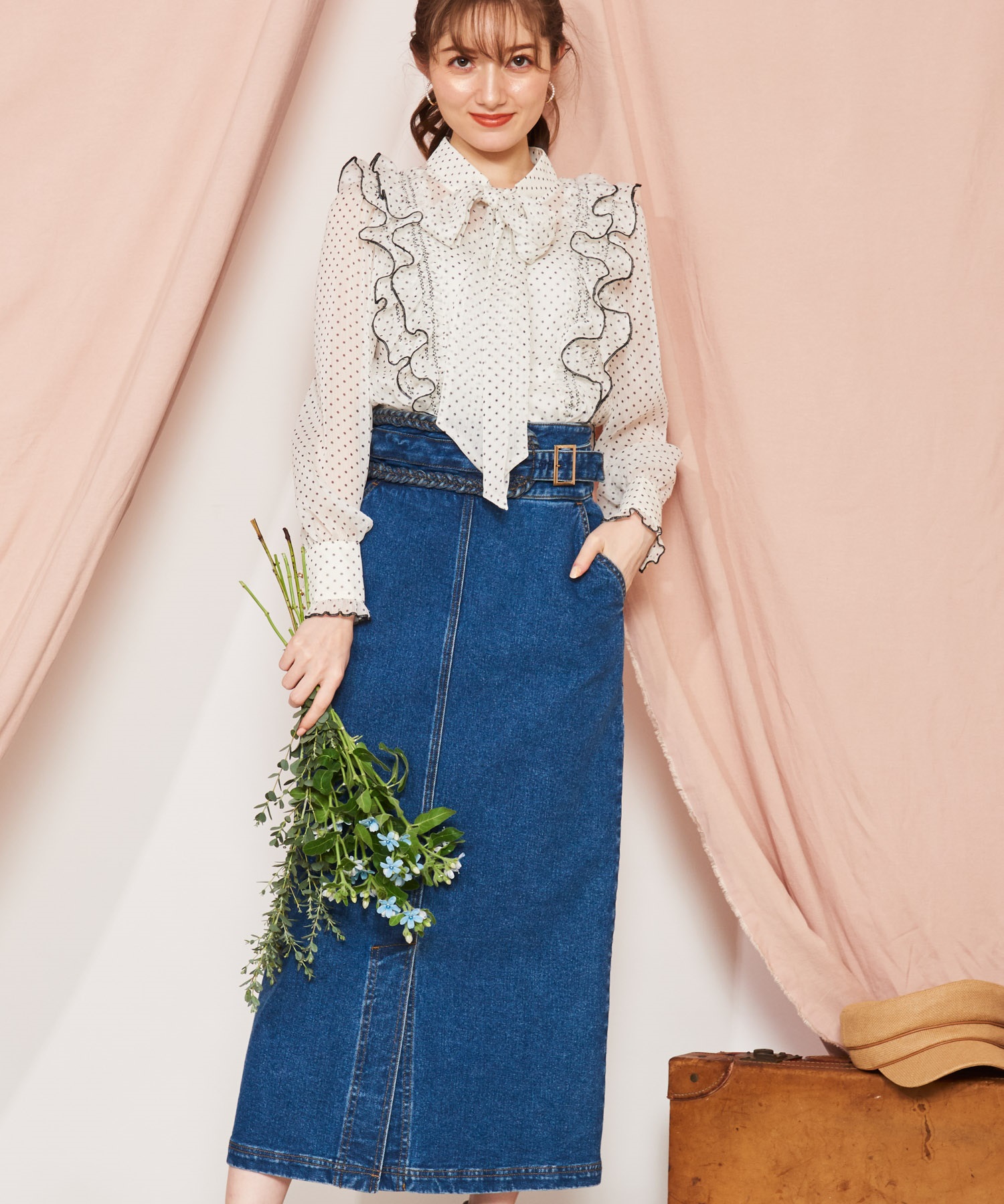 デザインベルトタイトデニムスカート | タイトスカート | NOELA