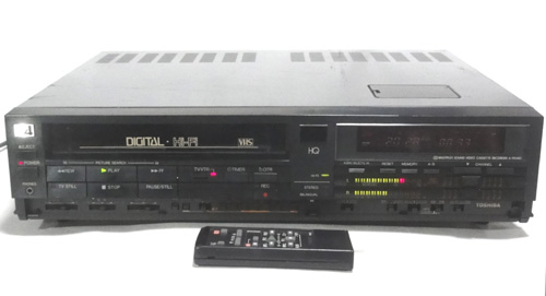 ジャンク譲渡コーナー ＞ TOSHIBA A-99HFD VHSビデオデッキ（動作可