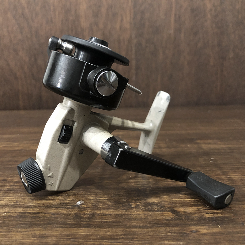 Abu Cardinal 3 Spinning Reel '80 アブ カーディナル 3 ベージュ