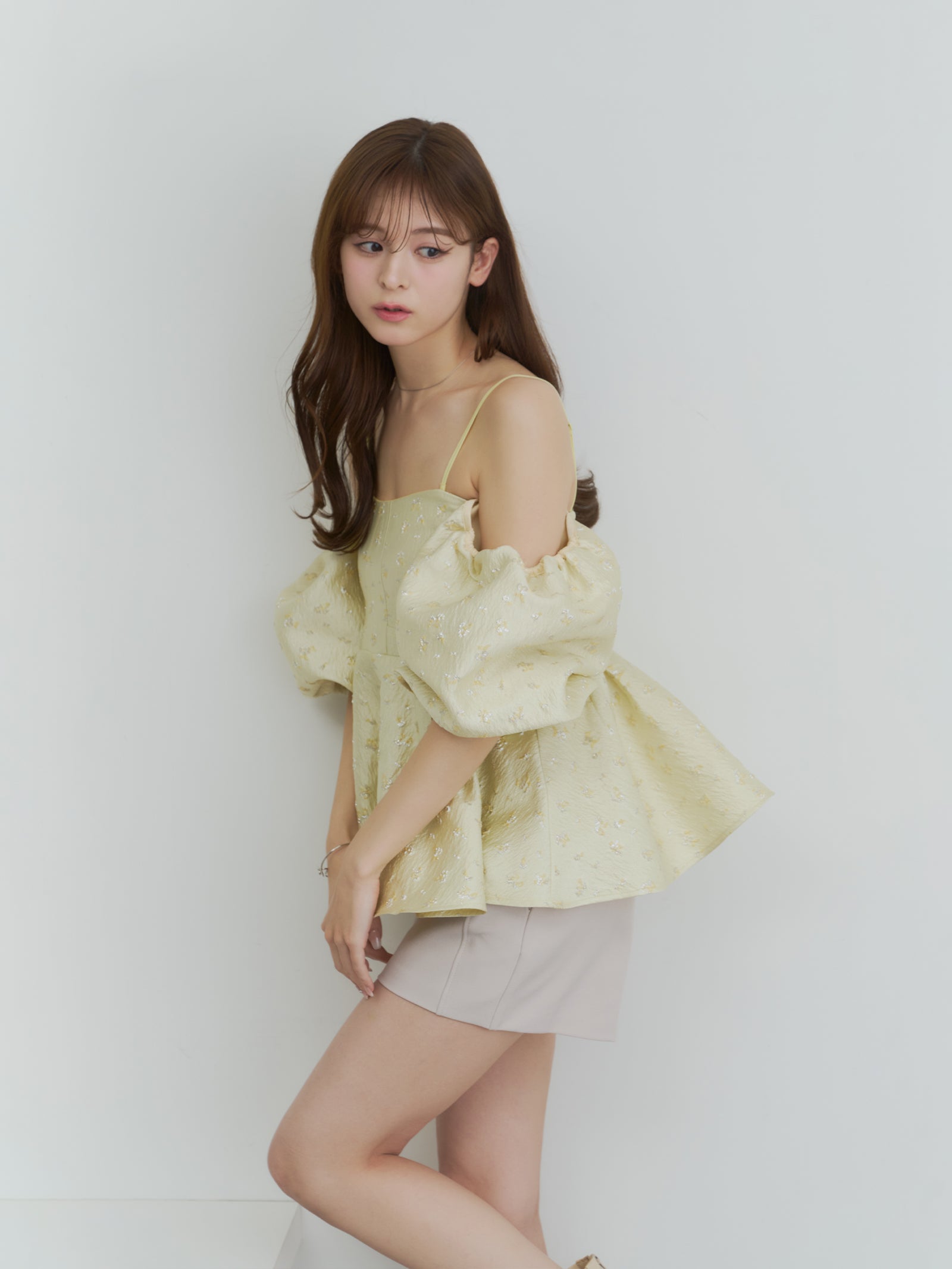 予約】フラワージャガードペプラムビスチェ【発送予定日 4月上旬〜4月