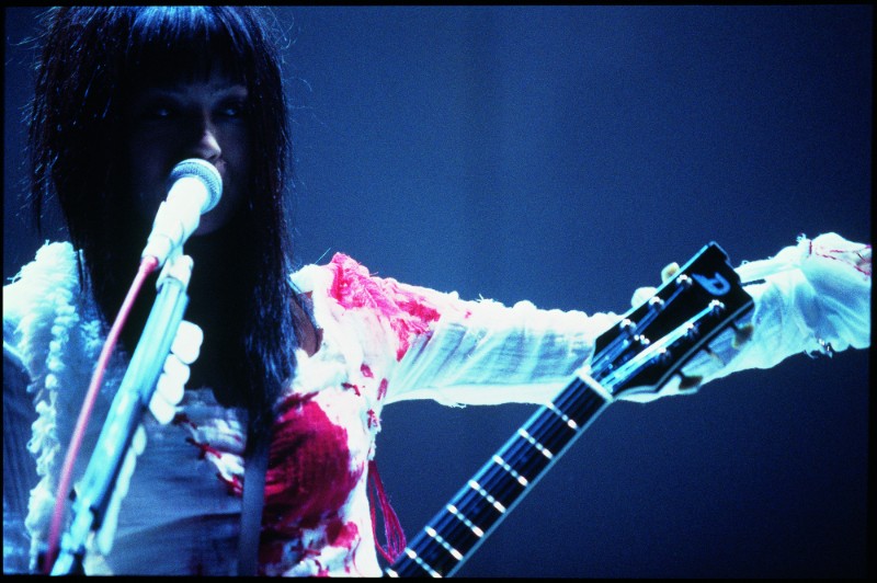 椎名林檎デビュー20周年記念 4か月連続ライブ作品8本を初放送！ フジ