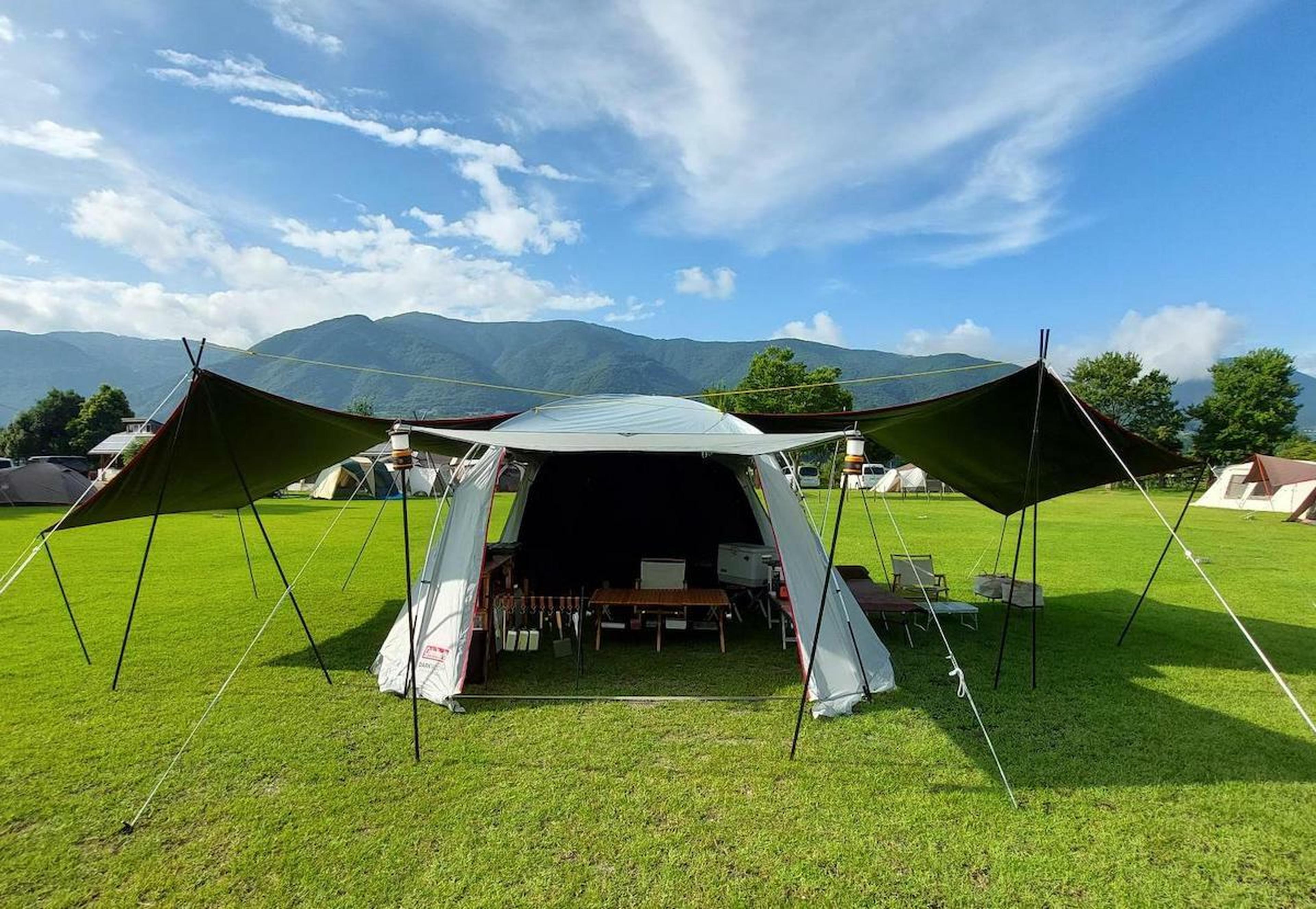 コールマンの定番「タフスクリーン2ルームハウス」のカシコい間取りと
