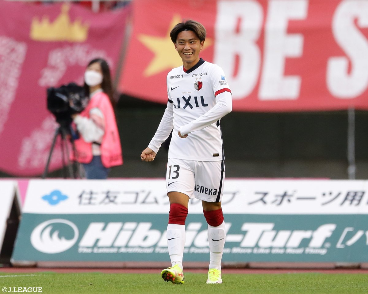 🎂HAPPY BIRTHDAY🎂 本日、1月29日は #鹿島アントラーズ #荒木遼太郎