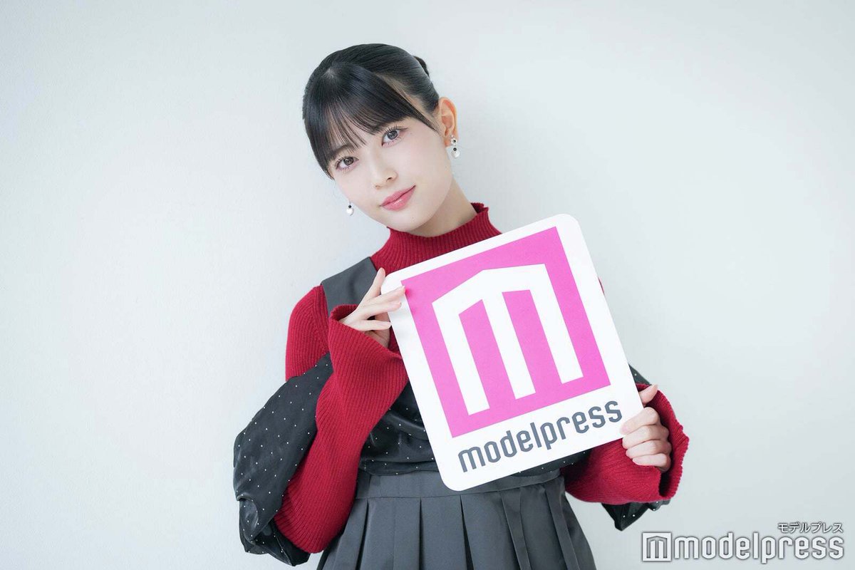 乃木坂46 #岩本蓮加 さん サイン入りチェキを1名様に🎁 ＼ 1⃣モデル