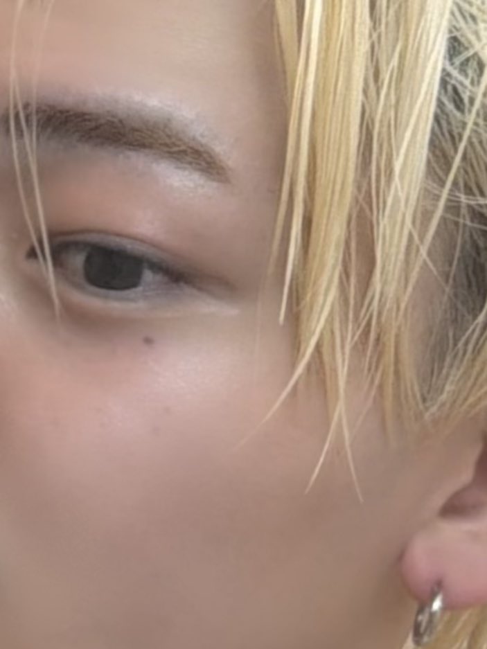 いつも書いてたところにホクロできた まぁこれなら嬉しい🫶