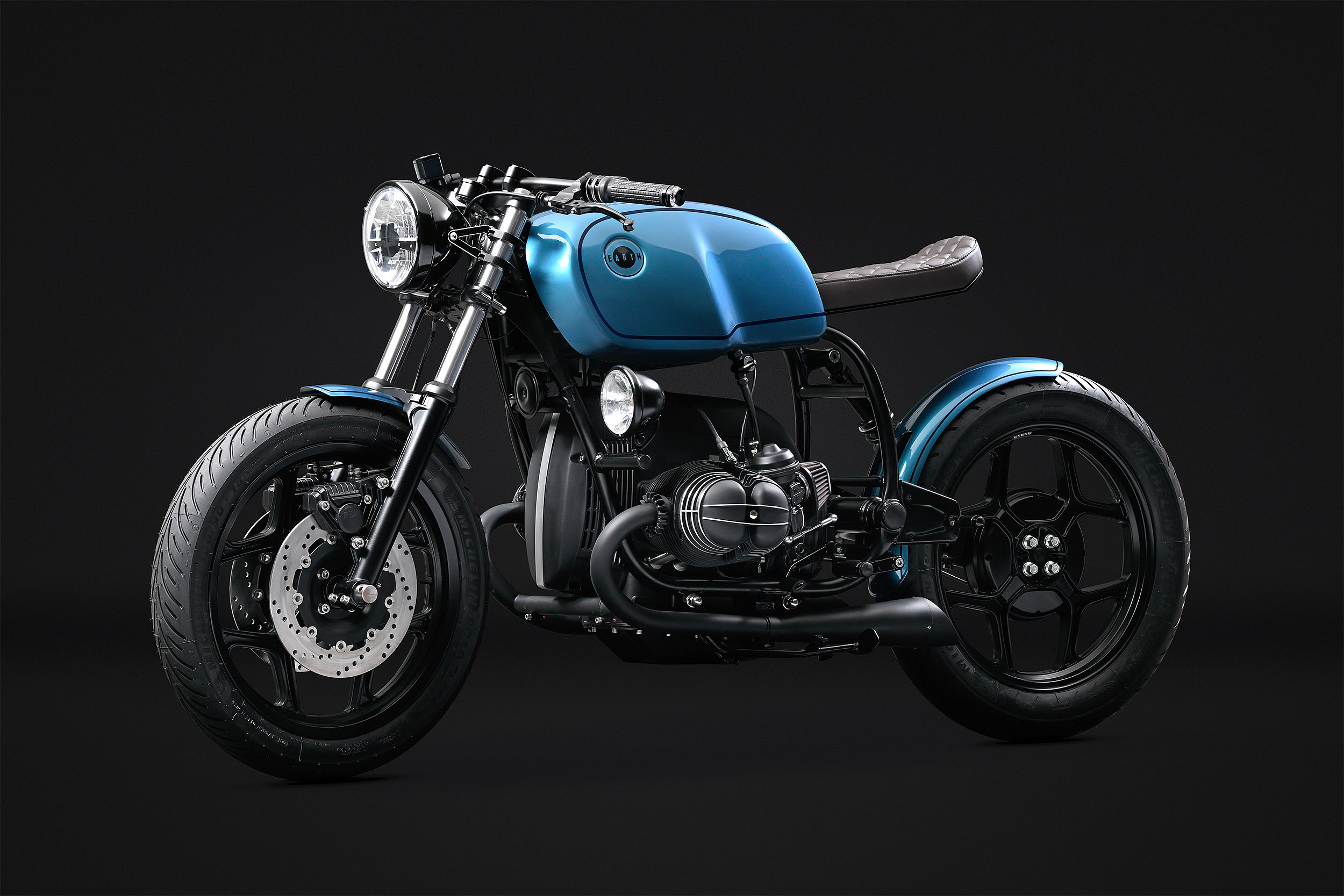 RICHTAR: BMW R100RT by Earth Motorcycles. - Pipeburn