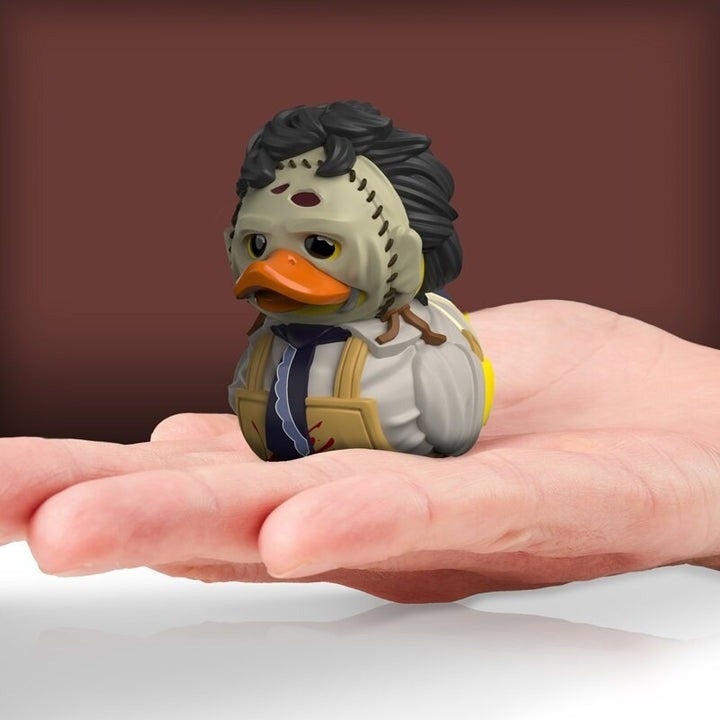 人気映画やゲームキャラクターの姿をした可愛いコスプレダッグ「TUBBZ