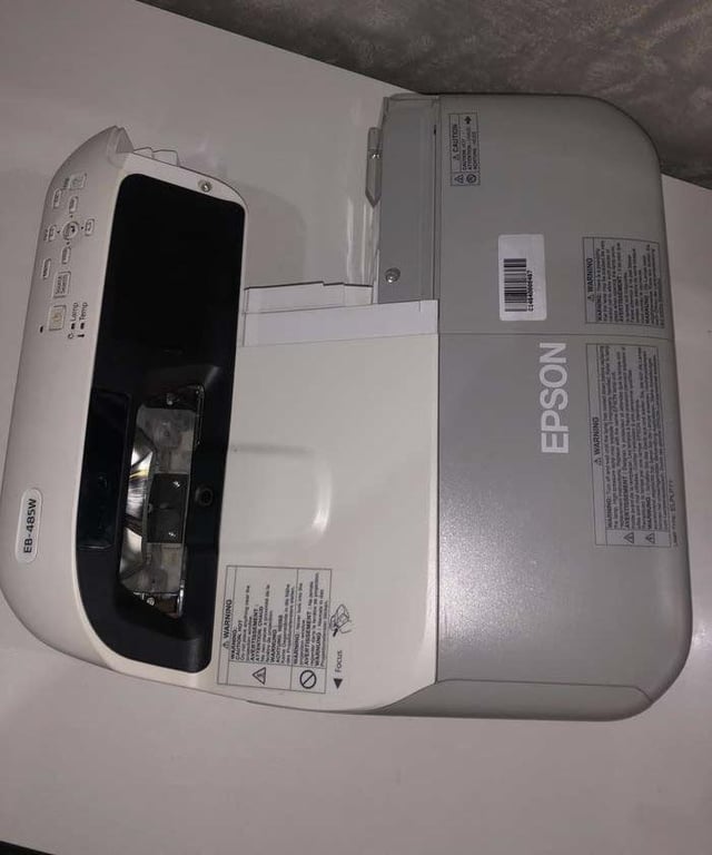 epson eb-485w のランプ時間は0時間 : r/projectors