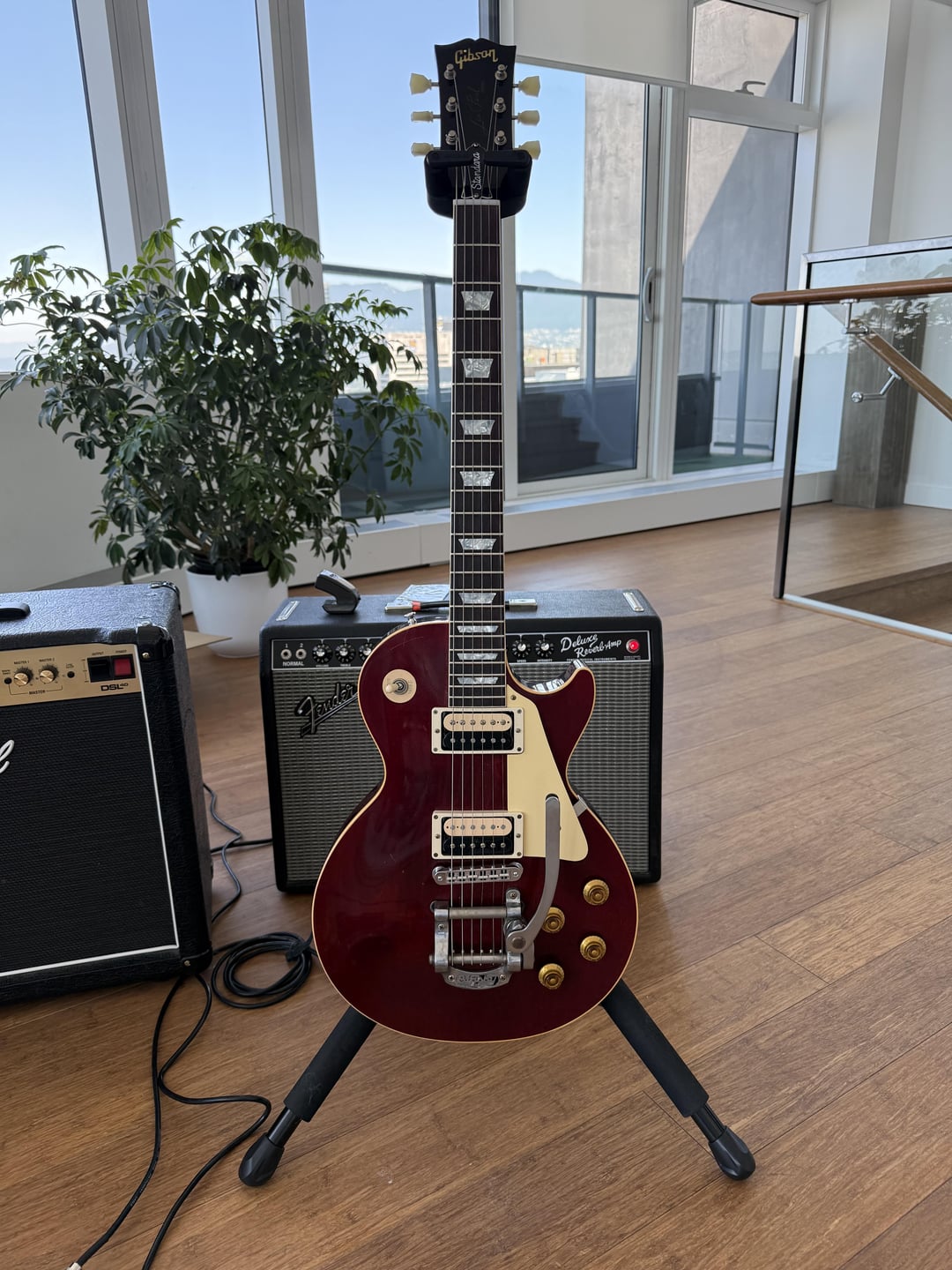NGD: Gibson 1984 Les Paul Johnny Marr Murphy Lab Aged and Signed