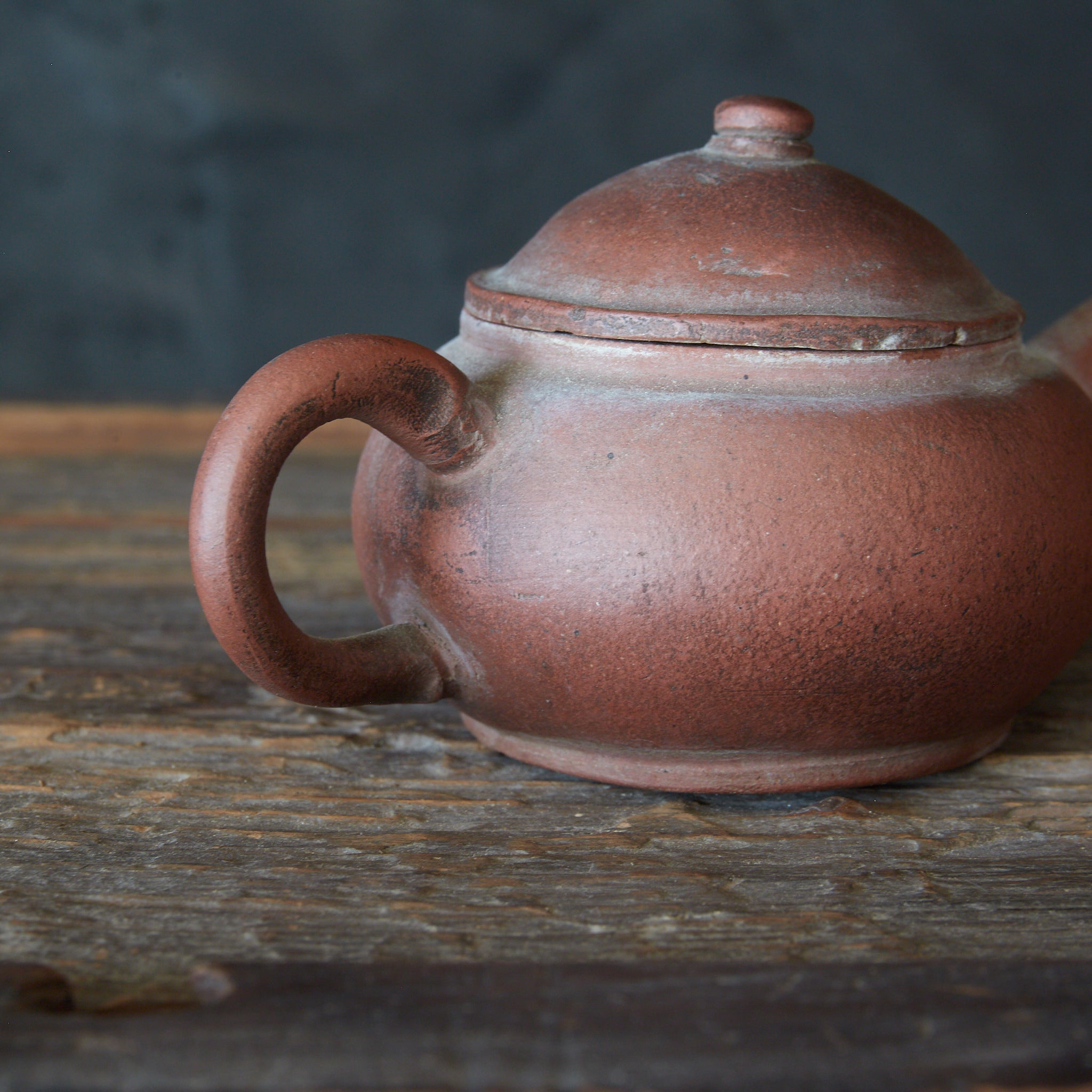 清代 朱泥水平壺（急須）（1616–1911CE） | 入蘆花（ロカニイル）