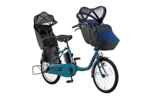 3人乗り用チャイルドシート付きギュット・クルーム・DX パナソニック