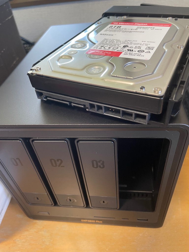 Western Digital WD80EFPX ［WD Red Plus 8TB 5640rpm 256MBキャッシュ