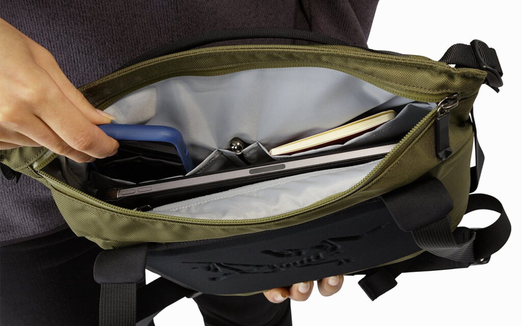 Arc'teryx Arro 8 Shoulder Bag - Everyday Carry