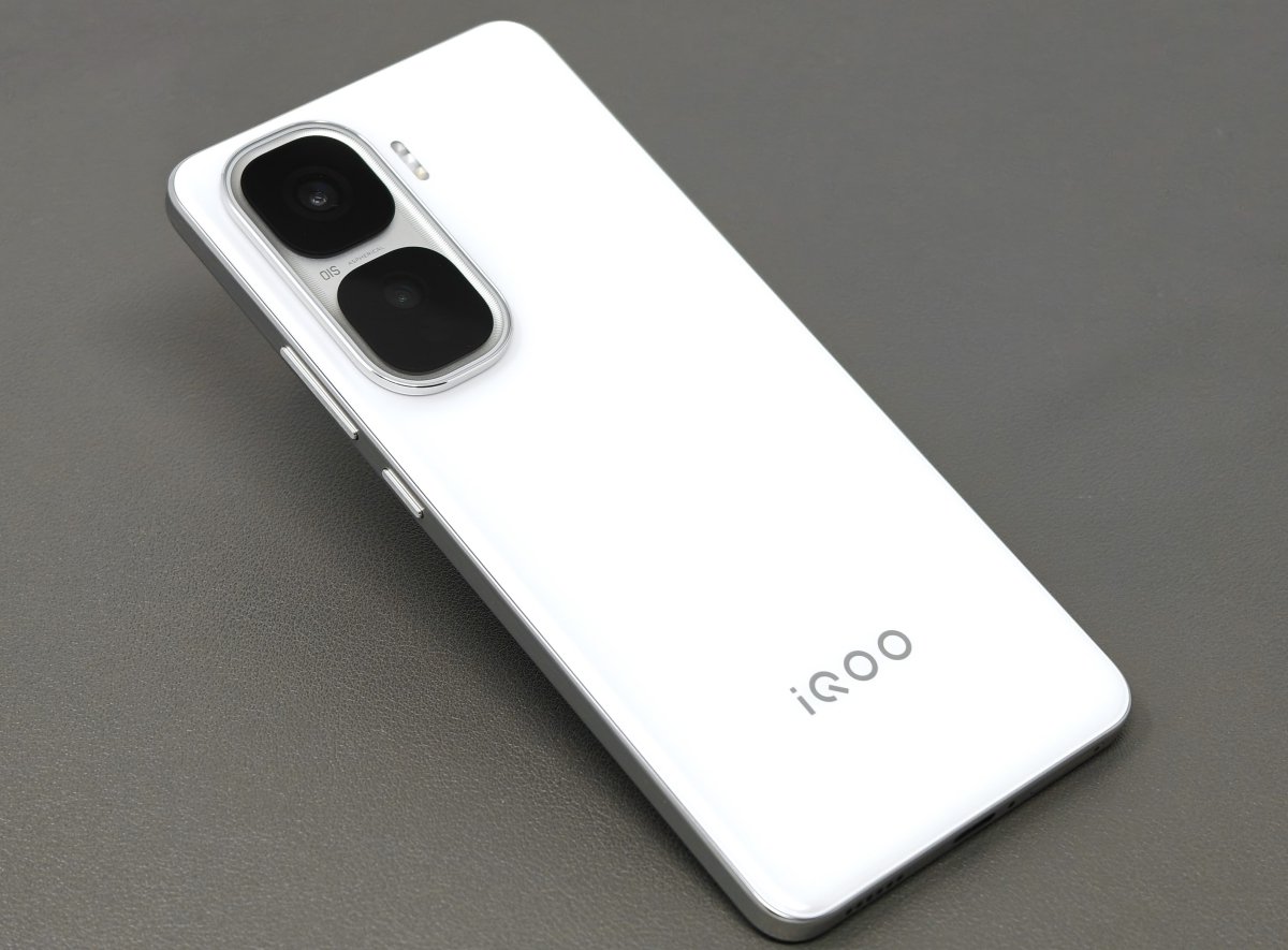 vivo iQOO Neo10 Proレビュー：Dimensity 9400&Q2チップを搭載した、双
