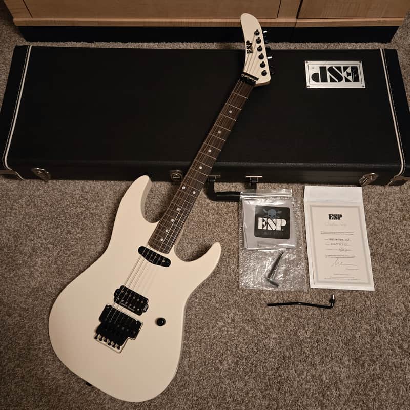 ESP Custom Shop George Lynch Signature Vintage White Japan 2022 w