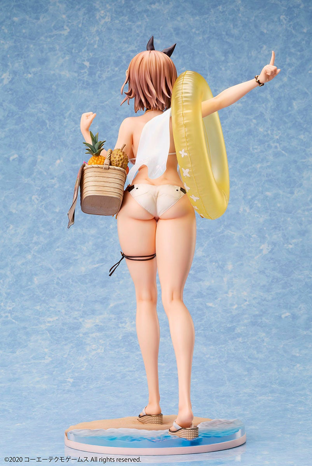 水着「ライザ」1/4スケールフィギュアが「渋谷 TSUTAYA」に展示