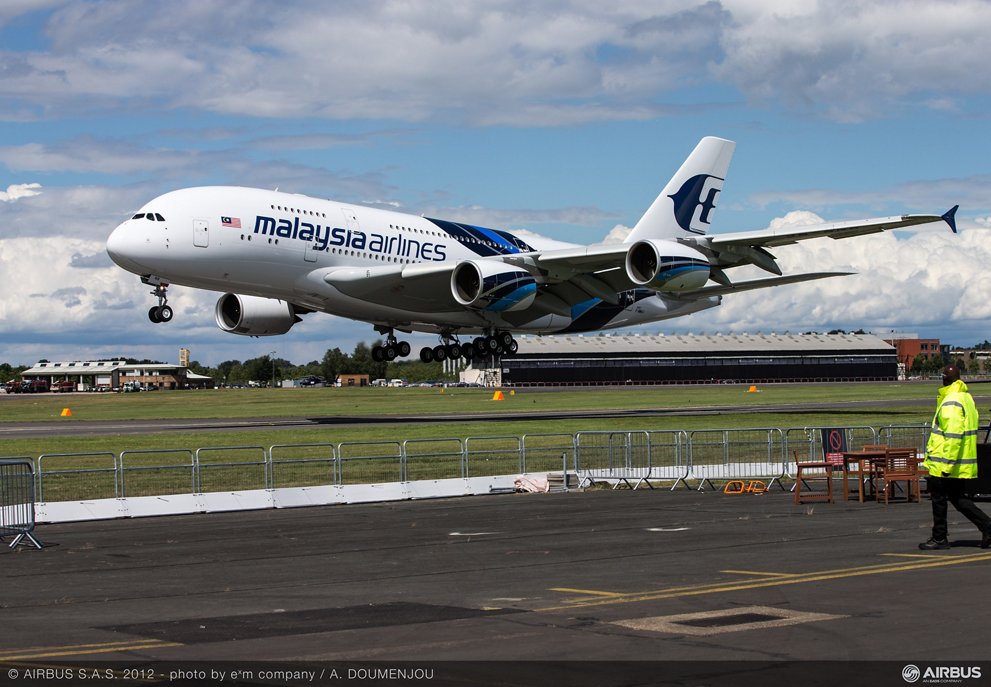エアバスが所有する元マレーシア航空のA380がアブダビへ飛行も目的は