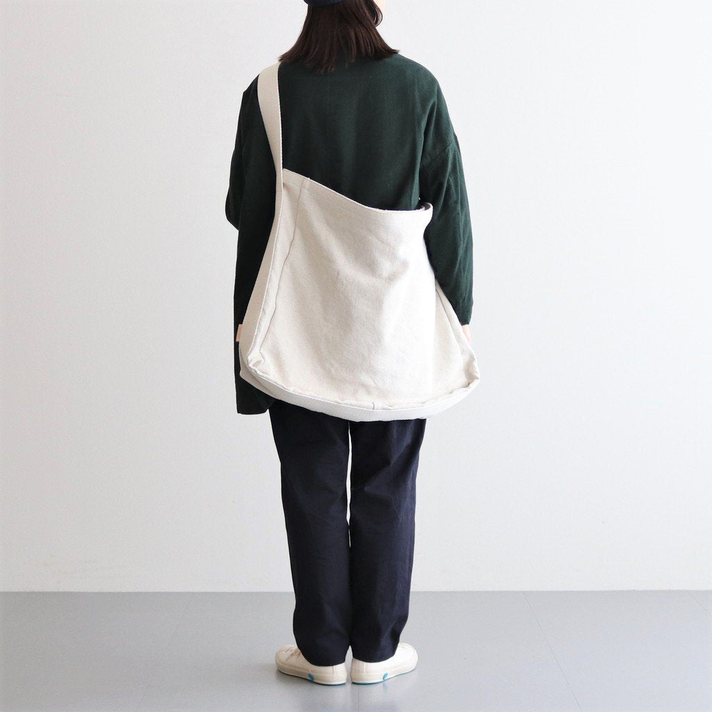 SQUARE SHOULDER BAG BIG #NATURAL [OL-RB-SSB] _ Hender Scheme