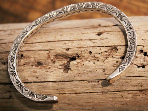 Navajo BANGLE（GENEVA RAMONE ジェネバ ラモーン） / indian jewelry