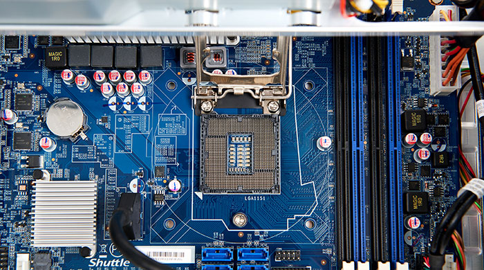 R6 H3700V2 | Shuttle