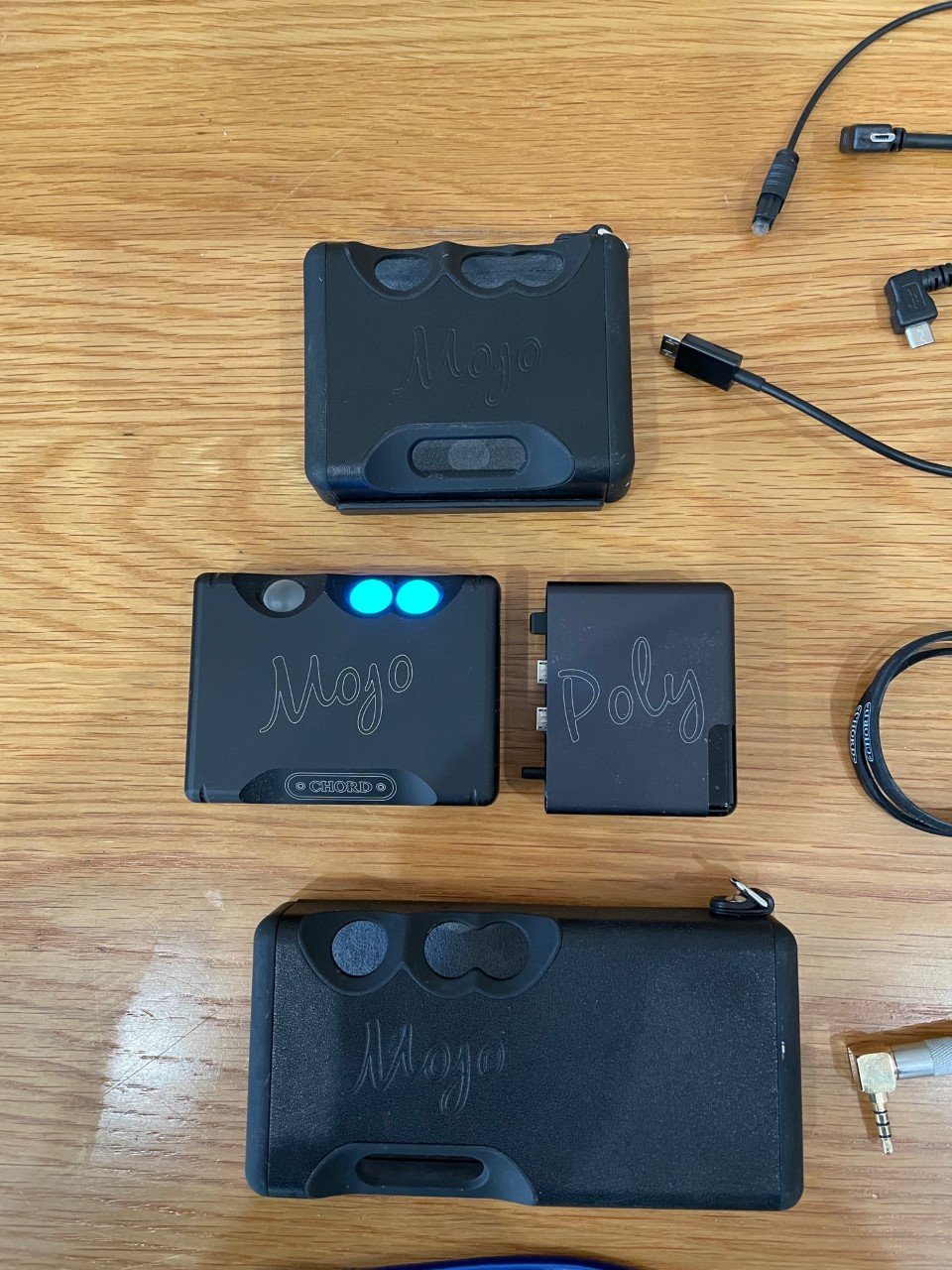 FS: Chord Poly, Mojo, two leather cases, cable accessory pack